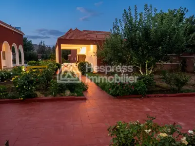 Farm for sale in Ouarzazate, 137 hectares, altitude 1700 m²