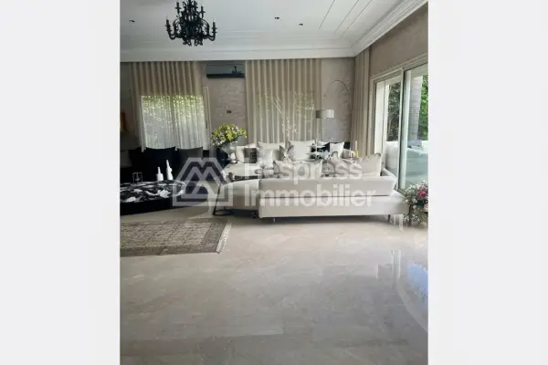 Furnished villa for rent Californie