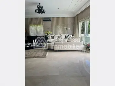 Furnished villa for rent Californie