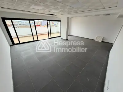 Bureau à vendre – Dar Tounsi, Tanger