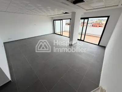 Bureau à vendre – Dar Tounsi, Tanger