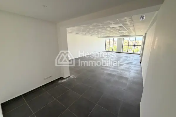 Office for sale – Dar Tounsi, Tangier
