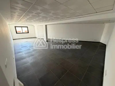 Bureau à vendre – Dar Tounsi, Tanger
