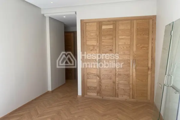 شرفة الطابق الأرضي في بوسكورة