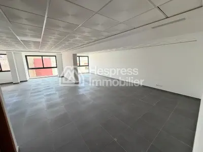Bureau à vendre – Dar Tounsi, Tanger
