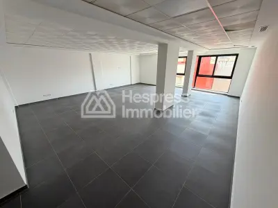 Bureau à vendre – Dar Tounsi, Tanger