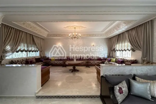 Villa for sale in Laymoune
