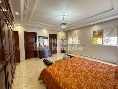 Villa for sale in Laymoune
