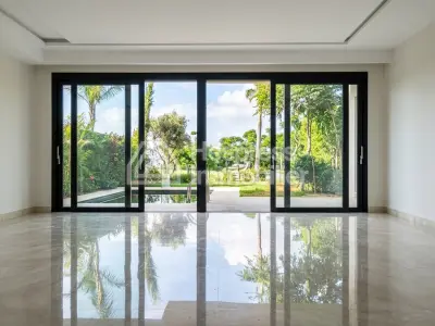 Villa à louer à bouskoura palmeraie