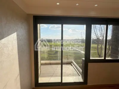Bel Appartement en location Front golf