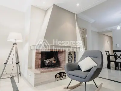 Apartment rental, Place les Iris