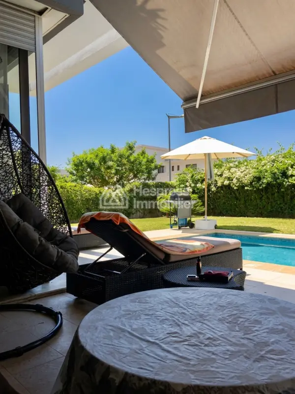Villa Angle Grand jardin meublée Prestigia