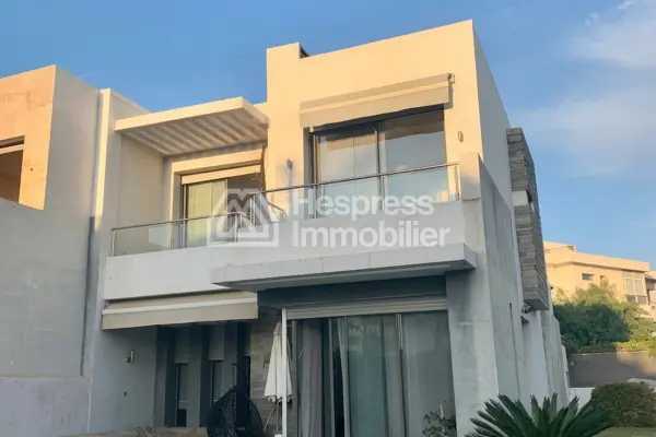 Villa Angle Grand jardin meublée Prestigia