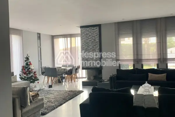 Villa Angle Grand jardin meublée Prestigia