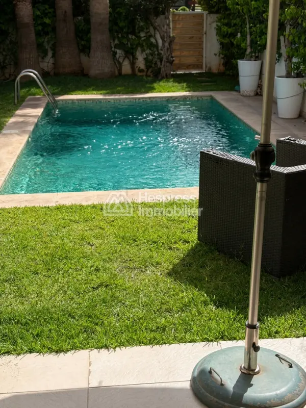 A LOUER Belle Villa meublée 350 m2 Prestigia