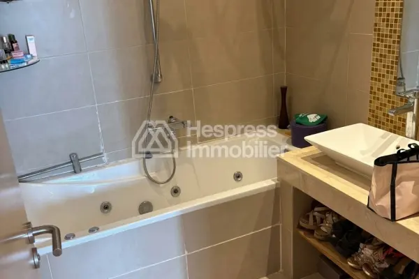 A LOUER Belle Villa meublée 350 m2 Prestigia