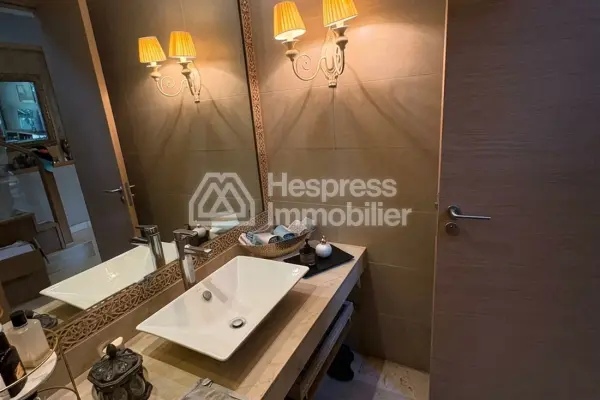 A LOUER Belle Villa meublée 350 m2 Prestigia