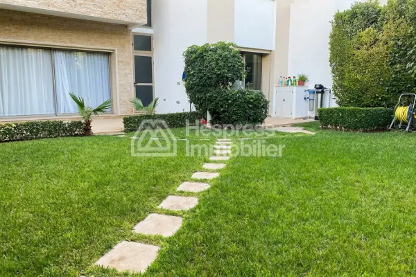شقة مفروشة للإيجار في الطابق الأرضي Ville verte