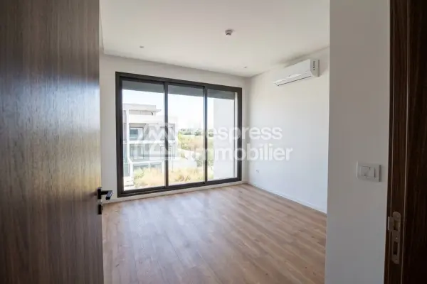 شقة جديدة رائعة للإيجار بتصميم CGI