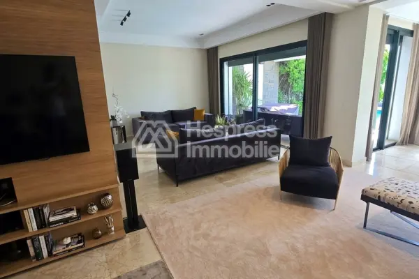 Villa en vente front golf forêt palmeraie