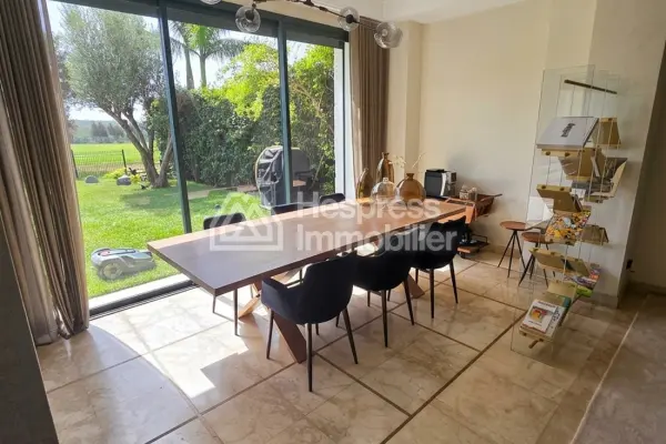 Villa en vente front golf forêt palmeraie