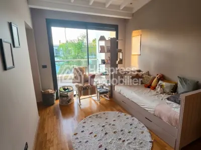 Villa for sale facing the golf course and palm grove