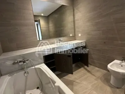 Apartment rental on the edge of the park