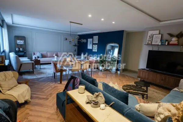 For sale: 3-bedroom apartment Californie