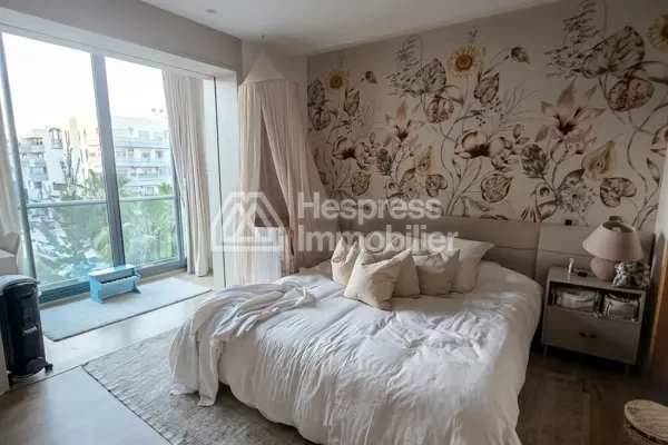For sale: 3-bedroom apartment Californie