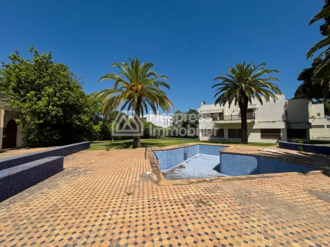 Exceptional villa for sale – Souissi , Rabat