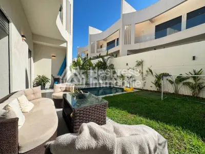 Furnished villa