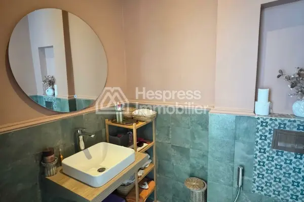 Furnished villa