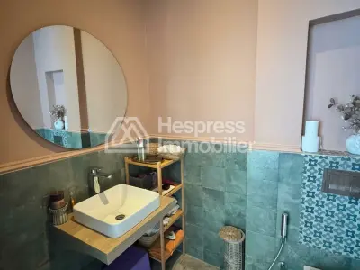 Furnished villa