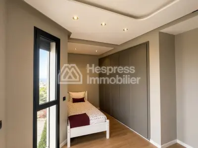 Furnished villa