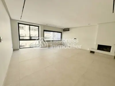Superb renovated apartment