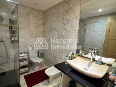 Family apartment for sale