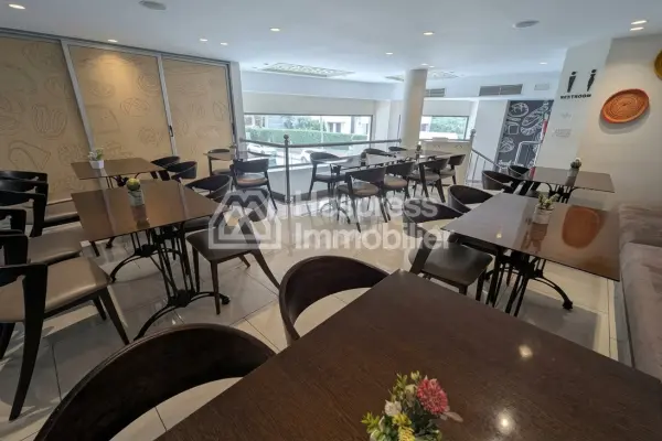 Pastry shop/café for rent