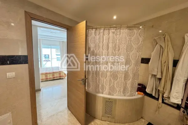 Bright apartment for sale