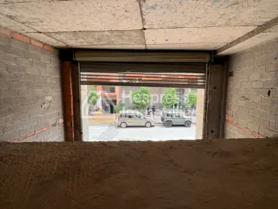 🏢 Grand Local Commercial à Louer – Emplacement Stratégique 💼