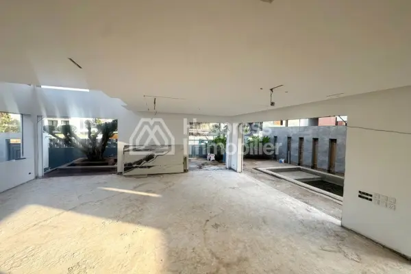 Villa semi finie à vendre Californie