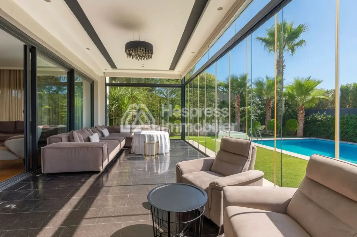 Beautiful detached villa for sale Ville verte