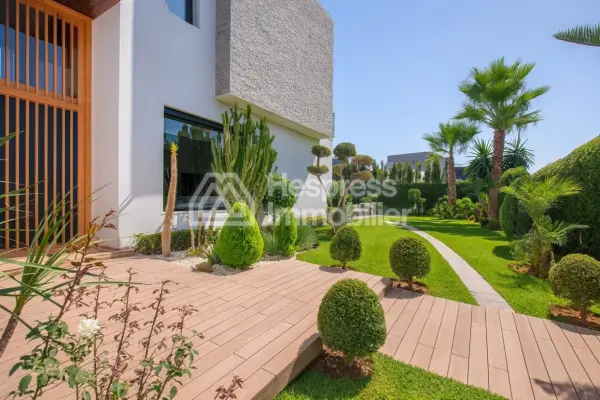 Beautiful detached villa for sale Ville verte