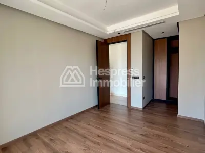 Beautiful studio apartment for sale CFC