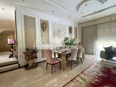 Superbe Villa à Vendre à Bouskoura Résidence Fermée