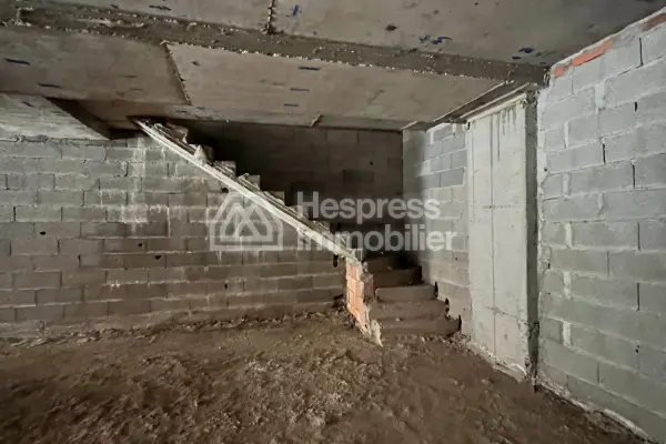 🏢 Large Commercial Space for Rent – ​​Strategic Location 💼