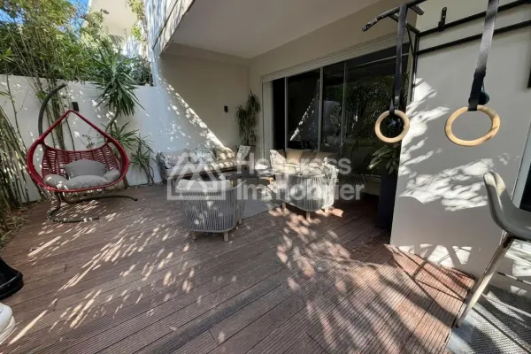 Sale of a villa in a gated community in Ain Diab
