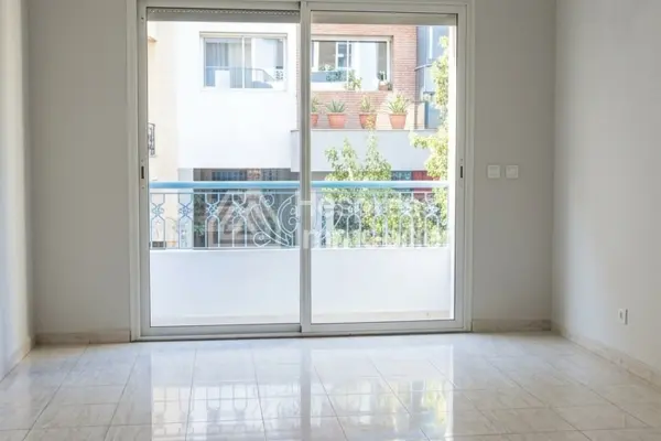 Nice apartment for sale in Racine Extension. 3 bedrooms. Terrace and elevator