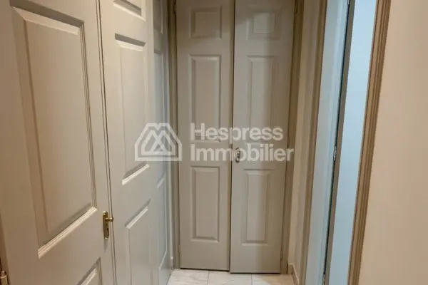Nice apartment for sale in Racine Extension. 3 bedrooms. Terrace and elevator