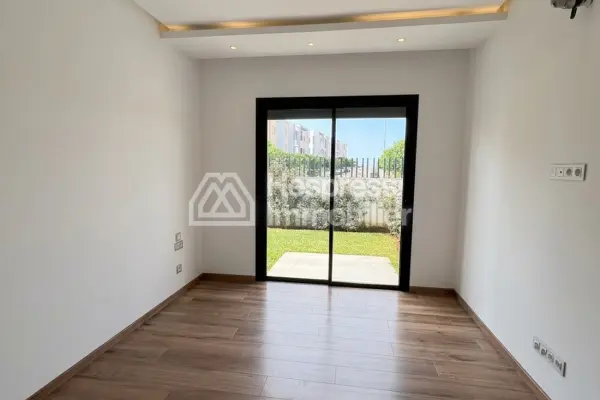 Ground floor apartment for rent in Ain Diab