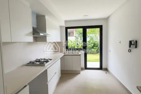 Ground floor apartment for rent in Ain Diab